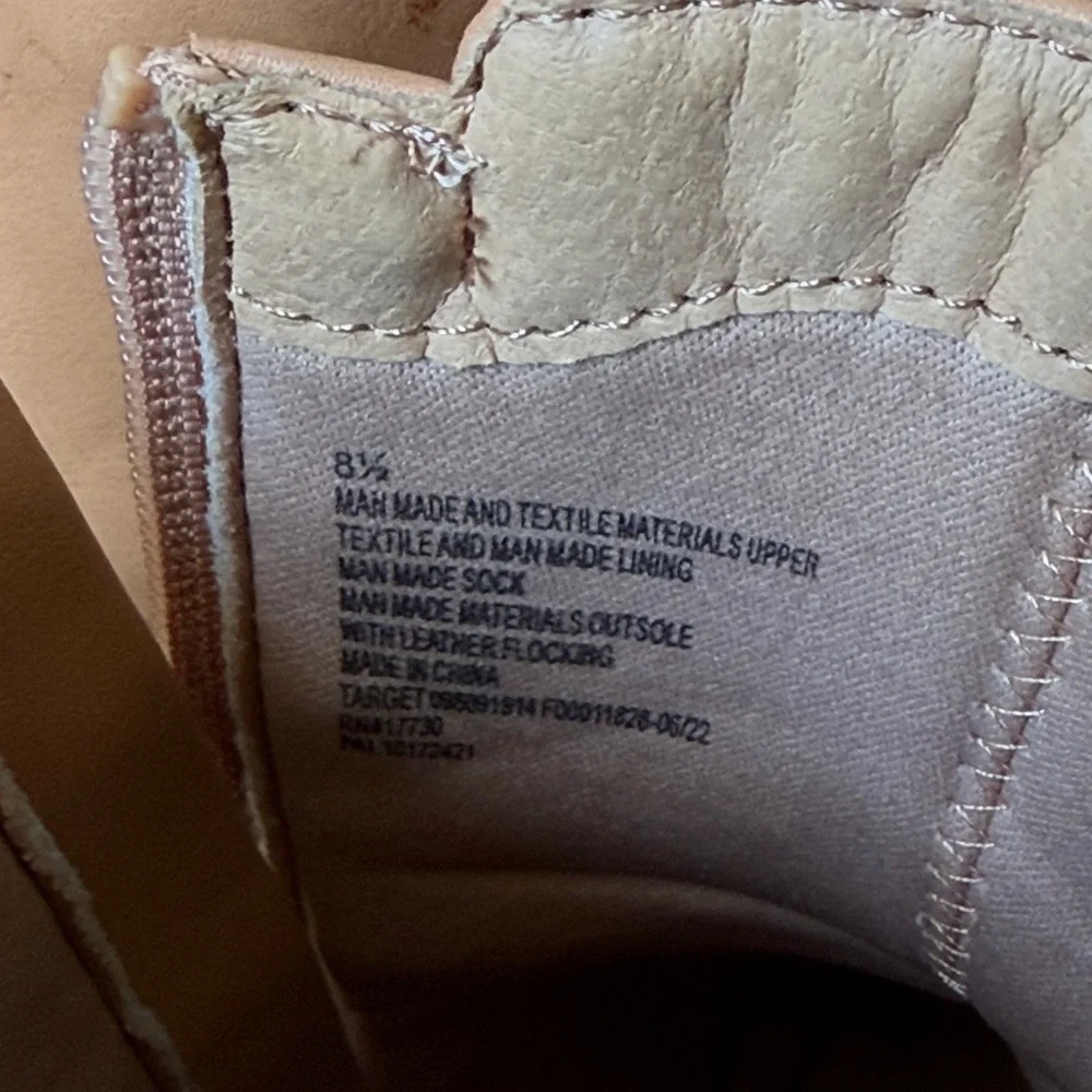 Tan and Black Women’s Chelsea Zip-Front Boots. Size 8.5 - Picture 2 of 8